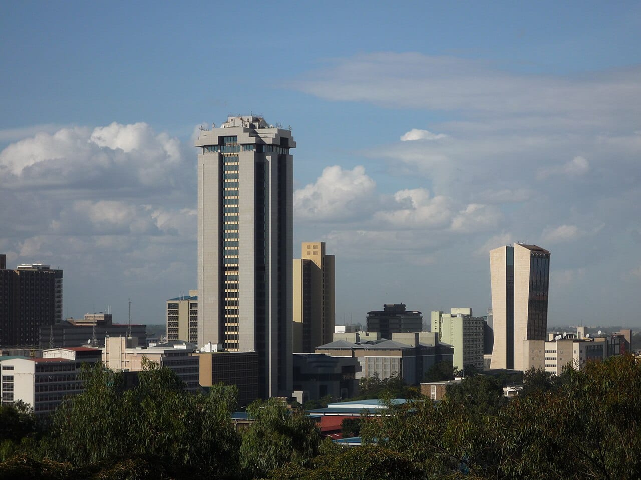 Vue des tours du centre-ville de Nairobi.